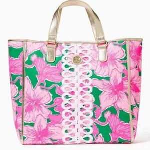 NEW Lilly Pulitzer GWP Tote Bag Kelly Green Hibis Kiss Embroidered Bag